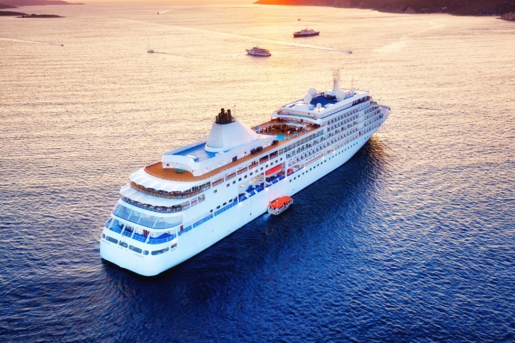cruise lines and compliance: screening protocols for international staff